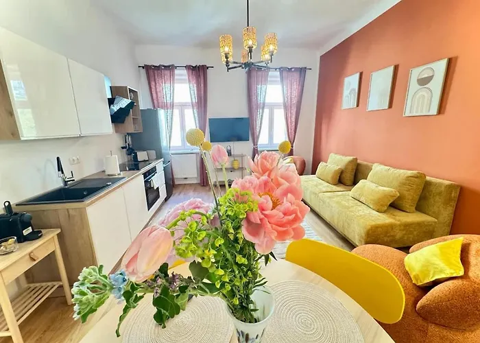 Kunstvoll Wohnen Im Herzen Wiens Hg16 Apartman Bécs