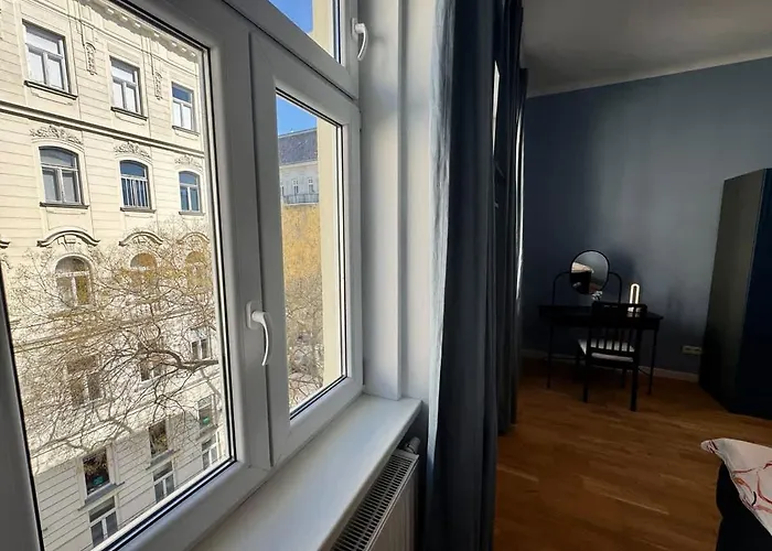 Kunstvoll Wohnen Im Herzen Wiens Hg16 *