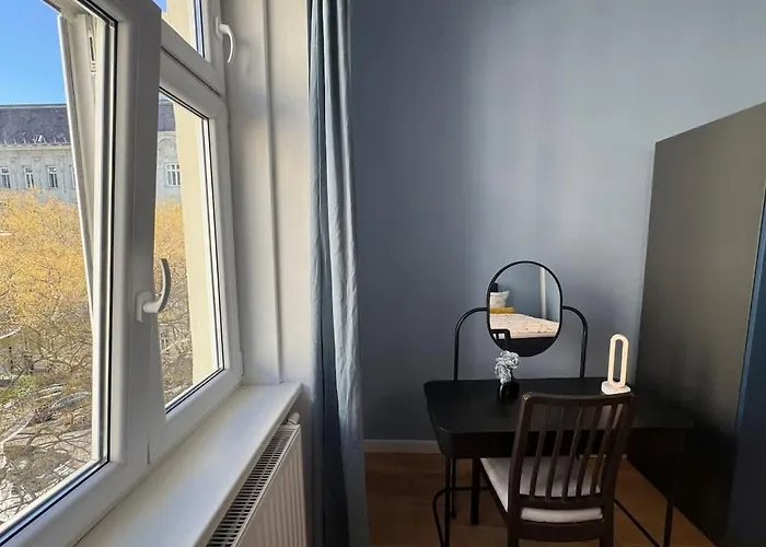 Kunstvoll Wohnen Im Herzen Wiens Hg16